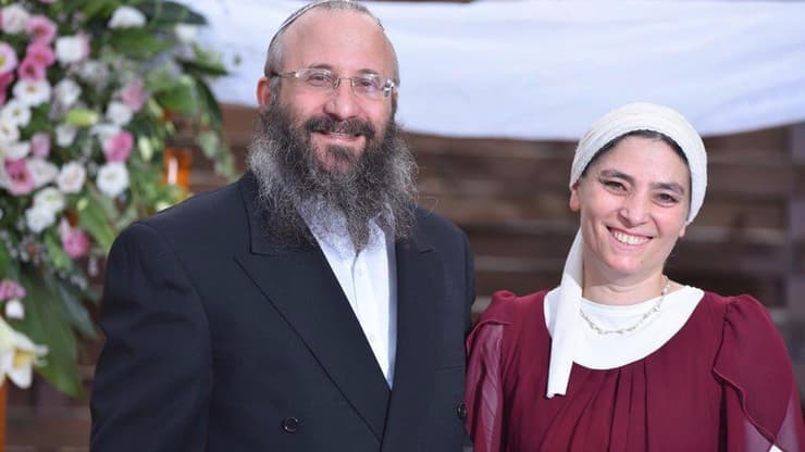 חוה עם בעלה ז"ל, הרב מיכאל (מיכי) מרק