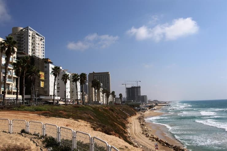 בת ים (צילום: אבי מועלם) בת ים