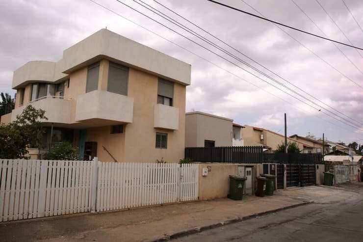גדרה (צילום: אבי מועלם) גדרה