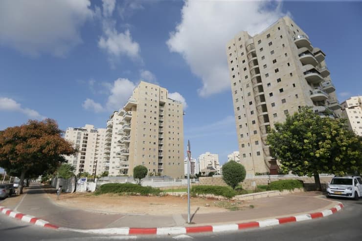 חולון (צילום: ירון ברנר) חולון