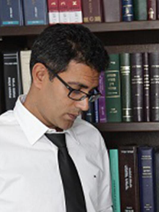 עו"ד יניב גיל