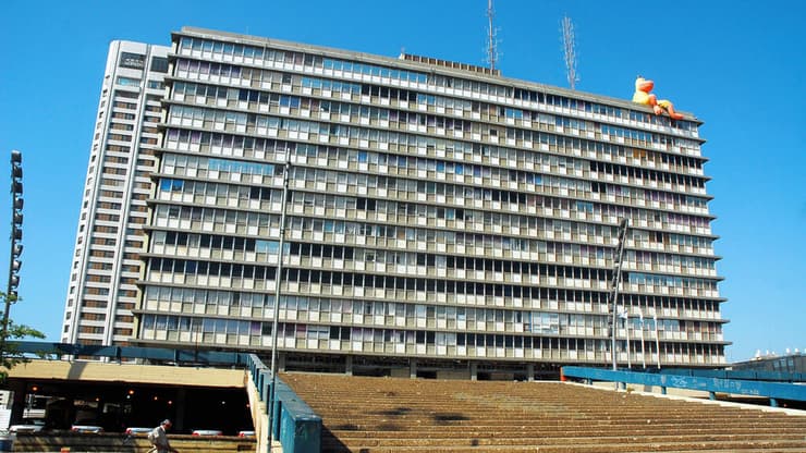 הכתובת הייתה על הקיר? עיריית תל אביב