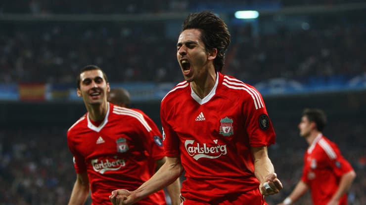 בניון בימיו במדי ליברפול (צילום: Getty Images) בניון בימיו במדי ליברפול