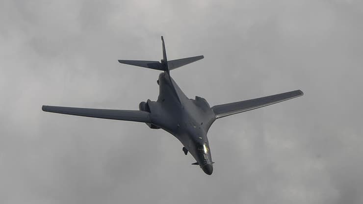 מפציץ B-1B