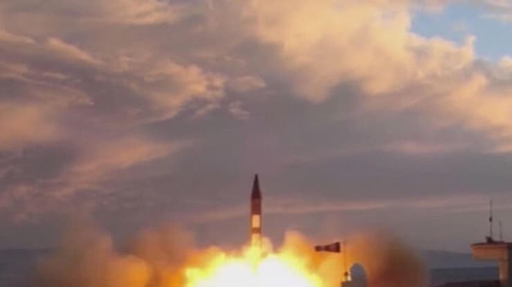 טיל חוראמשהר, ארכיון (צילום: AFP, IRIB TV) טיל חוראמשהר, ארכיון