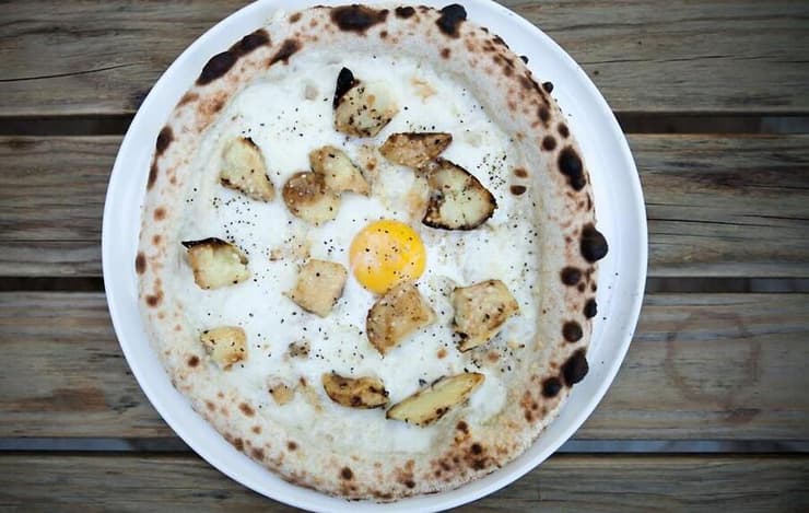 פיצה, פסטה וירוק ביניים. רוברטה וינצ'י