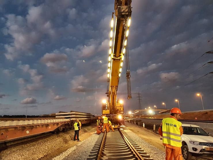 עבודות באזור הרצליה, ארכיון