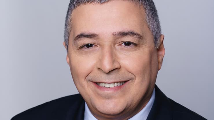 רכילות עסקית אריק פינטו