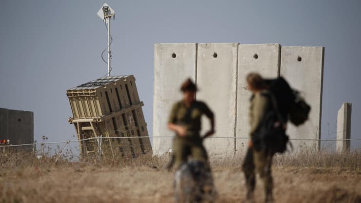 מערכת כיפת ברזל בעוטף עזה. האם הענקית הביטחונית תצליח באמת לאמץ די-אן-איי של חברת סטארט-אפ? (צילום: AFP) מערכת כיפת ברזל הגנה אווירית עוטף עזה דרום הסלמה ב דרום ירי רקטות חמאס