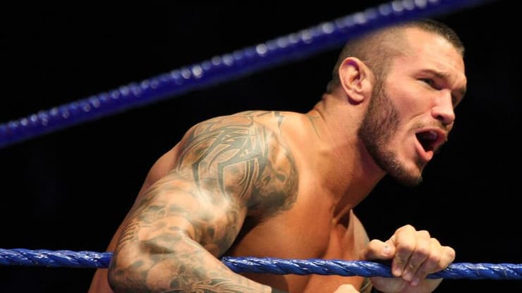 אורטון בפעולה