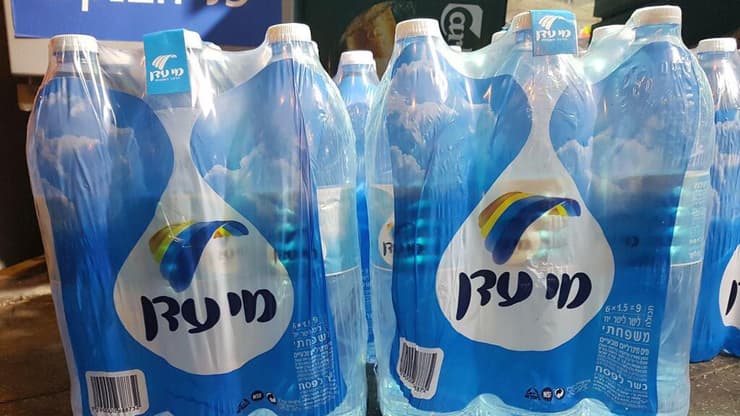 בקבוקי מי עדן
