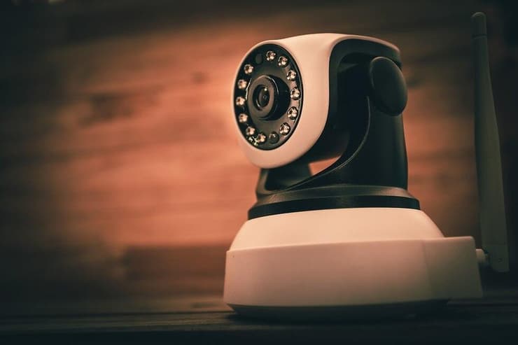 צילום: shutterstock מצלמה נסתרת