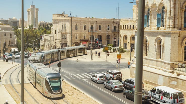 רכבת קלה ירושלים (צילום: shutterstock) רכבת קלה ירושלים