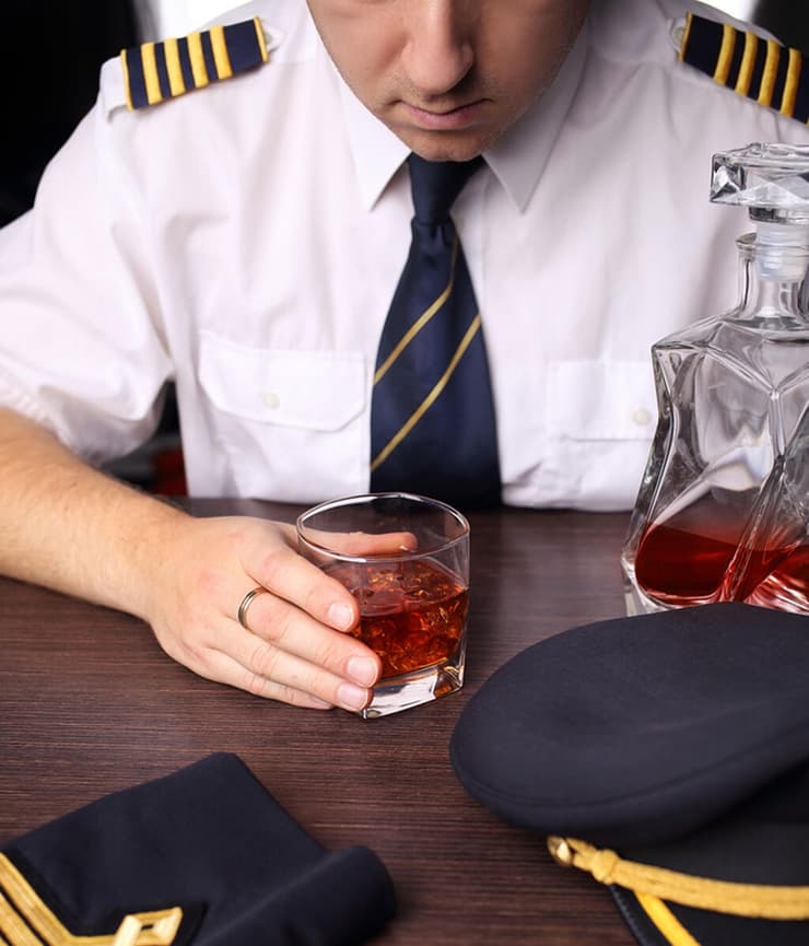 טייס שיכור אילוסטרציה