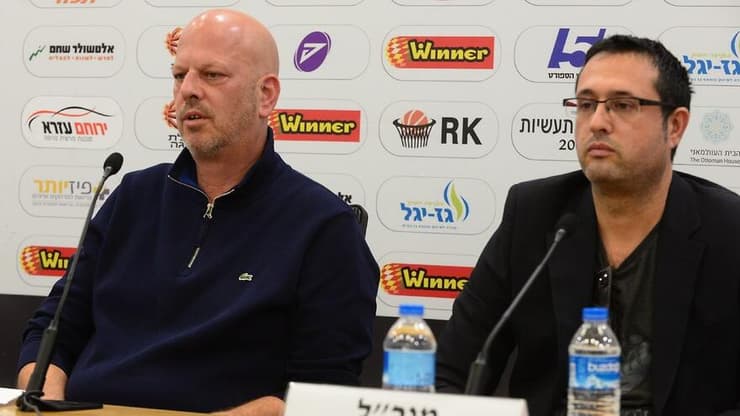 רמי הדר ותומר ירון במסיבת העיתונאים