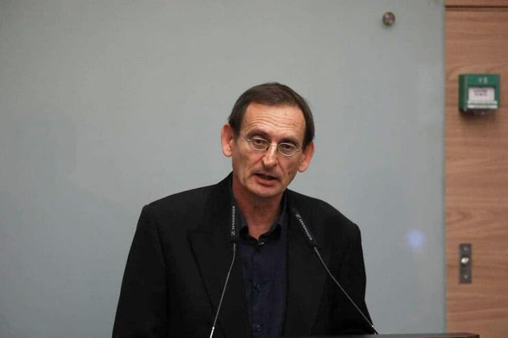 דב חנין