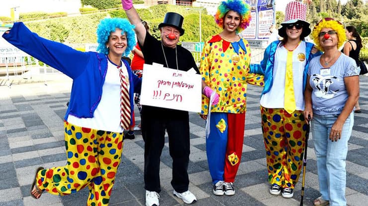 מתנדבי "החברה למתנ"סים" במיזם לשילוב ילדים ונוער עם מוגבלויות (צילום: באדיבות החברה למתנ"סים הארצית) מיזם לשילוב בעלי מוגבלויות