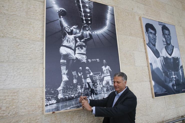 כאילו הזמן פועל אחרת. מיקי ברקוביץ' (צילום: טל שחר) מיקי ברקוביץ'