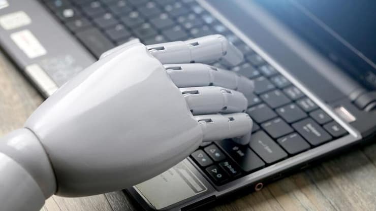 הרובוט לא "בוחר", הוא רק ממלא הנחיות 