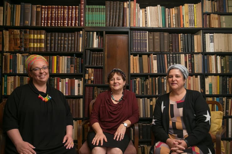 הרבניות שעתרו, שרה סגל כץ ורחל קרן