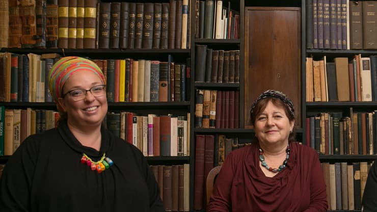 הרבניות שעתרו, שרה סגל כץ ורחל קרן