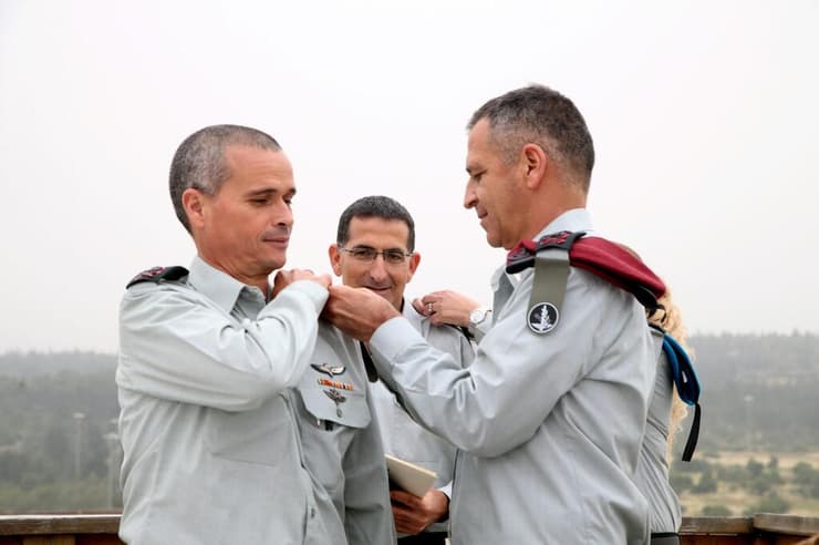 טקס חילופי מפקד זרוע היבשה במעמד הרמטכ"ל אביב כוכבי