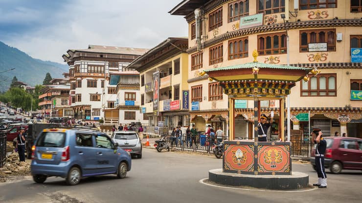 טהימפהו, בירת בהוטן. היא נמצאת ברשימה, סין והודו לא (צילום: shutterstock) אילוס אילוסטרציה טהימפהו בירת בהוטן