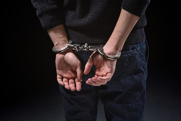 אילוסטרציה (צילום: shutterstock) אילוס אזיקים