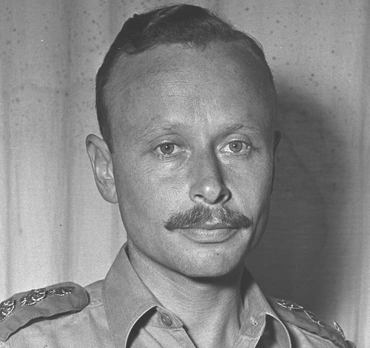 ארכיון 1953 דן טולקובסקי