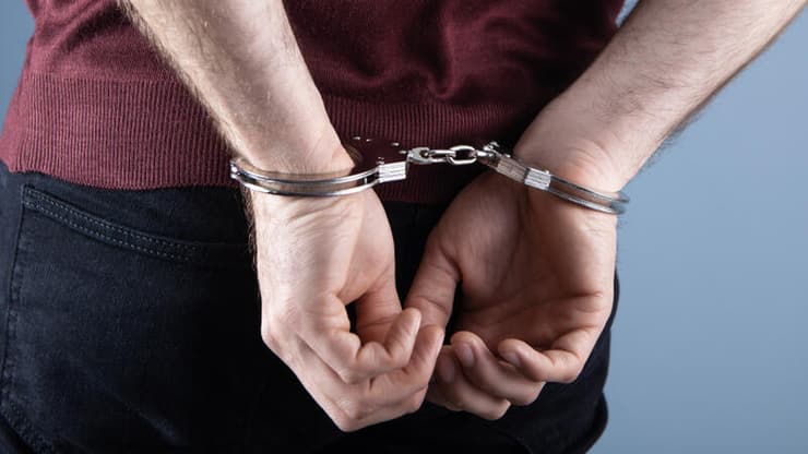 צילום: shutterstock אילוסטרציה אזיקים אזוק עצור מעצר