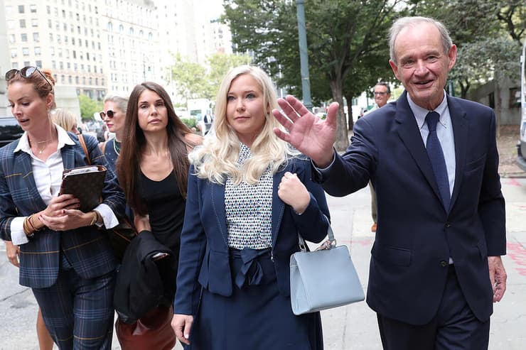 וירג'ינה ג'ופרה, שנאבקה באפשטיין עד ששמה קץ לחייה (צילום: רויטרס) ארה"ב ניו יורק עורכי דין ומתלוננות נגד ג'פרי אפשטיין עדות בית משפט וירג'יניה ג'ופרה