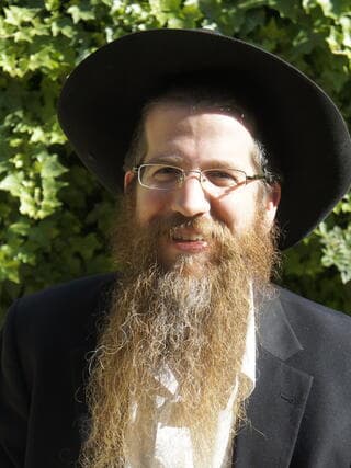 עו"ד אורי צפורי