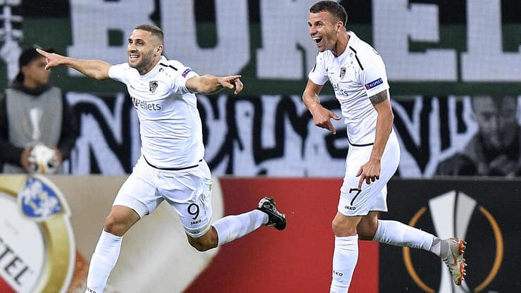 יחזור לאוסטריה? וייסמן בקדנציה שלו בוולפסברגר (צילום: AP) שון וייסמן חוגג