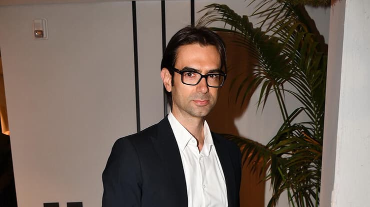 וולס. "רוח גבית לישראכרט" 