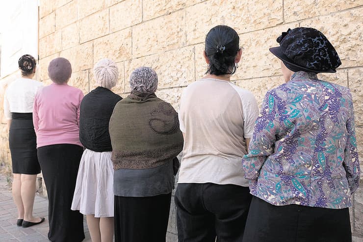 מסורבות גט שיצאו להפגין, ארכיון (צילום: יואב דודקביץ) עגונות מפגינות בדרישה שמשרד המשפטים יסייע להן