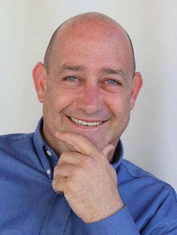 עו"ד אירם גל