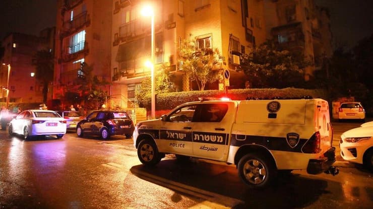 זירת אירוע הירי בפתח תקווה