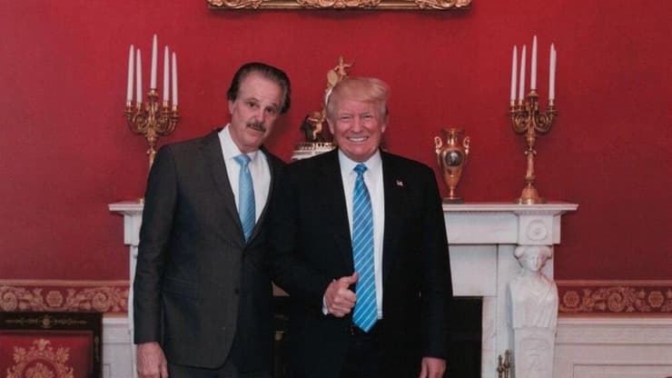 "המדיניות של טראמפ כלפי ישראל מדברת בעד עצמה". אוונס וידיד בבית הלבן (רה"ב הבית הלבן) דולנד טראמפ ומייק אוונס