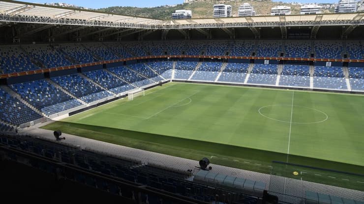 אצטדיון סמי עופר