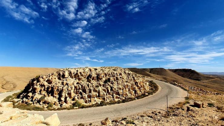 כביש 10 נפתח לתנועת מטיילים