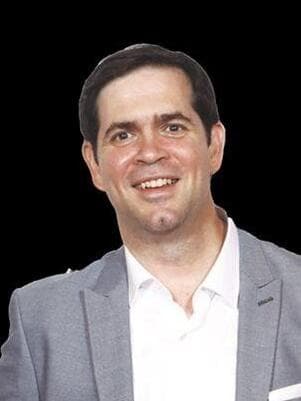עו"ד צביקה גלזר