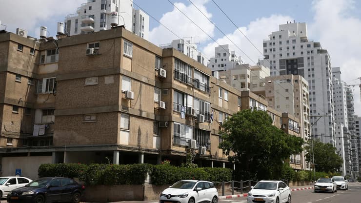 בניינים בחולון