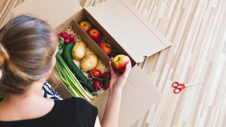 קבלת משלוח אונליין של פירות וירקות