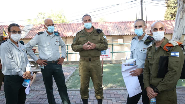 מספר שתיים אמיתי. זמיר (צילום: שאול גולן)  אייל זמיר