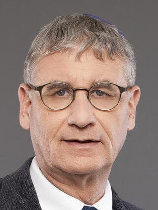 עו"ד מיכה גדרון