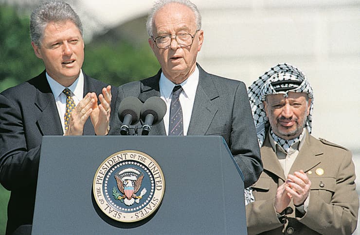 תמונה מטקס החתימה על ההסכם עם הפלסטינים בבית הלבן