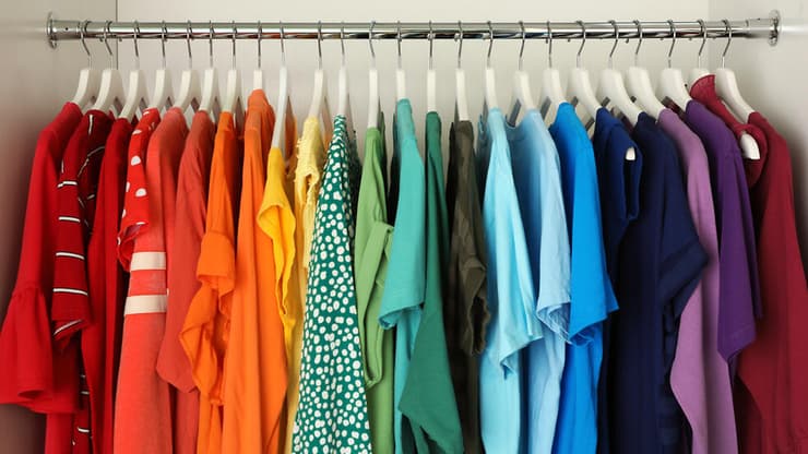 ביגוד צבעוני