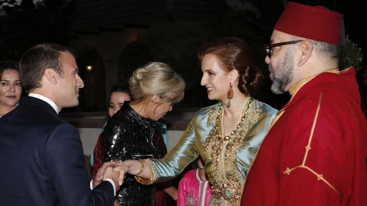 המלך, סלמה ונשיא צרפת מקרון. "נסיכת הרפאים"