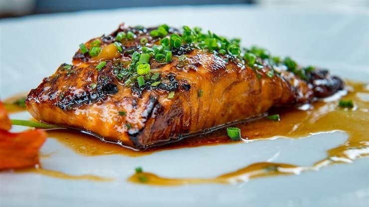 פילה סלמון עם סירופ מייפל -  ויקטור גלוגר 