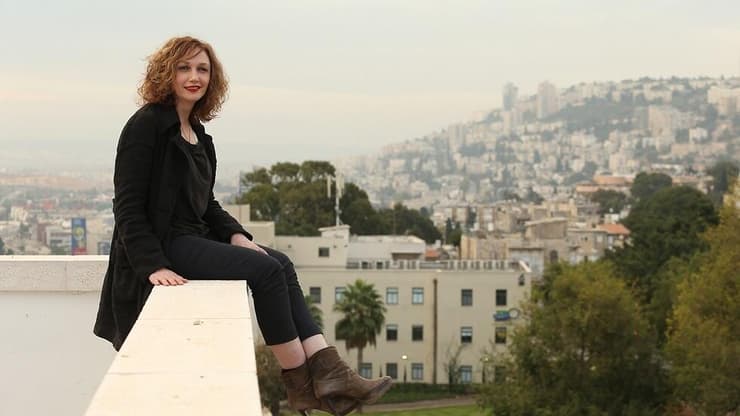 "אני מאמינה שאין קיצורי דרך במקצוע הזה". יבגניה דודינה (צילום: אלעד גרשגורן) יבגניה דודינה
